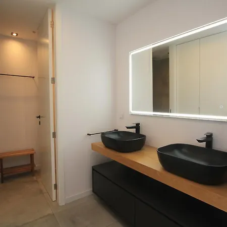 Lux Casa House *