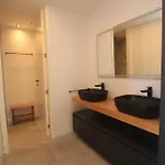 Lux Casa House *